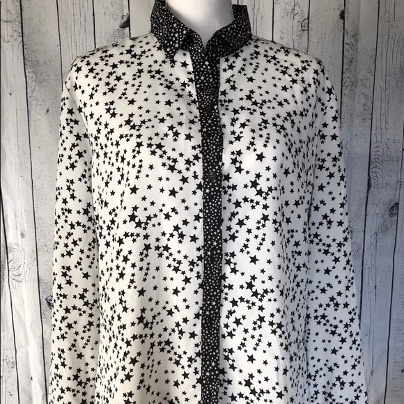 New York & Company Tops - ✨ SALE✨ New York & Company Blouse With Starts